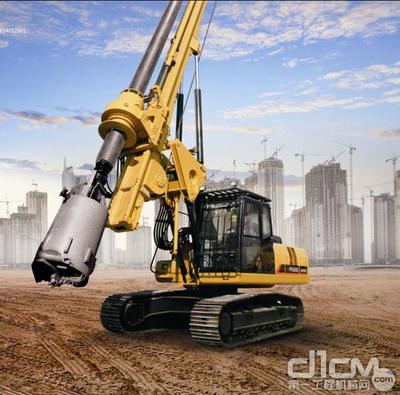 雷沃FR610C旋挖钻机荣获年度产品TOP50大奖，彰显卓越工程实力